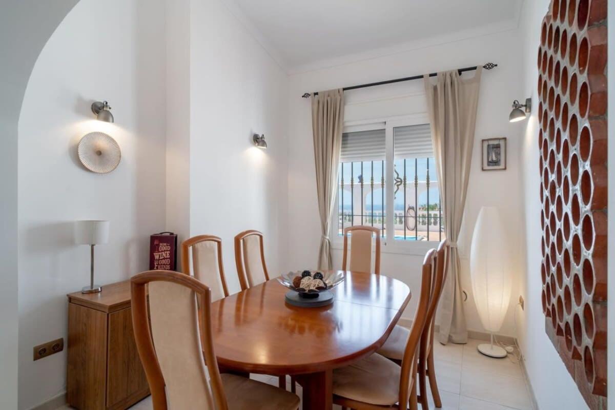 Ballyraine Nerja Exterior foto